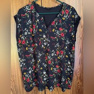 Papermoon Reece Mixed Material Top - Navy with Flowers - XL (Stitch Fix)